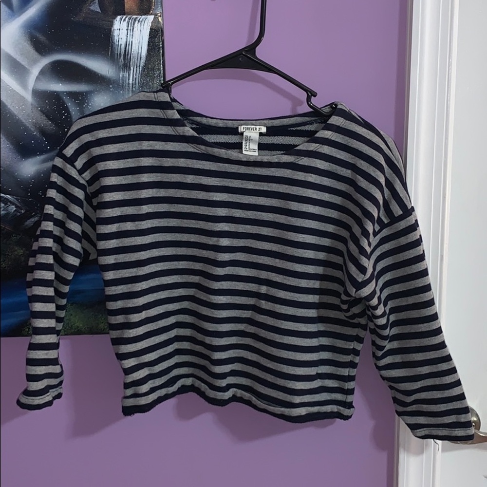 Cropped sleeve sweater shirt